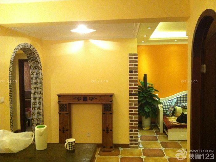 &nbsp;終于熬到結(jié)束這一天了。這叫一個累啊，時間空的時候都在現(xiàn)場監(jiān)督著，一有時間就是在外面選購材料。這幾個月都沒好好休息過，不過還好裝修出來的效果是很不錯的。溫馨的氛圍讓整個辛苦都不重要了。