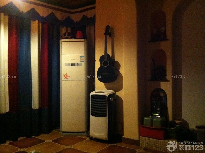 &nbsp;終于熬到結(jié)束這一天了。這叫一個累啊，時間空的時候都在現(xiàn)場監(jiān)督著，一有時間就是在外面選購材料。這幾個月都沒好好休息過，不過還好裝修出來的效果是很不錯的。溫馨的氛圍讓整個辛苦都不重要了。