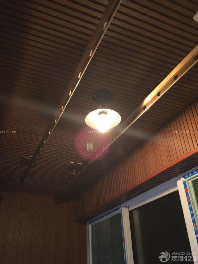  裝修畢業(yè)了，辛苦啊。累啊?？喟　２贿^(guò)還好最后裝修出來(lái)的是理想中的樣子。當(dāng)看到最后成果的時(shí)候整個(gè)辛苦都忘記了，拋到了九霄云外了。所以最后想想，辛苦的汗水換來(lái)的是幸福溫馨的小窩是值得的。