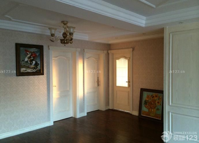 　　和老婆是小學(xué)同學(xué)，一路走來坎坎坷坷，小家傾注了我們?nèi)啃难?，雖然資金十分有限，還是希望能夠為未來的家增光添彩，因此，打折購買家具是省錢的一大方法。大家走起，來看一下我囊中羞澀，苦心經(jīng)營的有愛小家吧!不喜勿噴哦!<br>