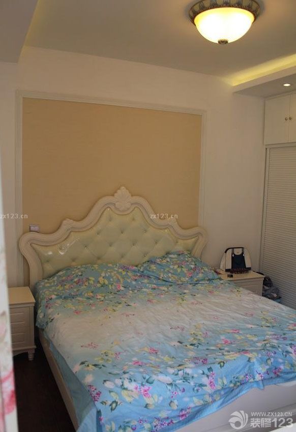 　　這就是我的溫馨小家，簡(jiǎn)簡(jiǎn)單單裝修，但是一點(diǎn)也不失溫馨哦，電梯公寓，大眾款，曬曬，也幸福啦，好了，我口水都說(shuō)干了，,我運(yùn)氣也比較好,當(dāng)時(shí)買家具的時(shí)候是遇到他們作活動(dòng),所以算起來(lái)性價(jià)比還是很高呢,我去其他實(shí)體店當(dāng)時(shí)看了下,比我買的總的要貴上千呢,所以是很高興很愉快的一次購(gòu)物呢!還是值得的。<br>