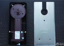 玻璃門地彈簧壞了如何維修以及它的正確使用方法