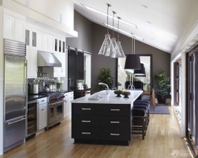 黑色系斜顶阁楼厨房装修设计效果图大全赏析