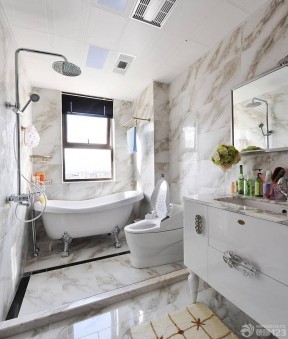 二室一厅卫浴浴巾架设计图片