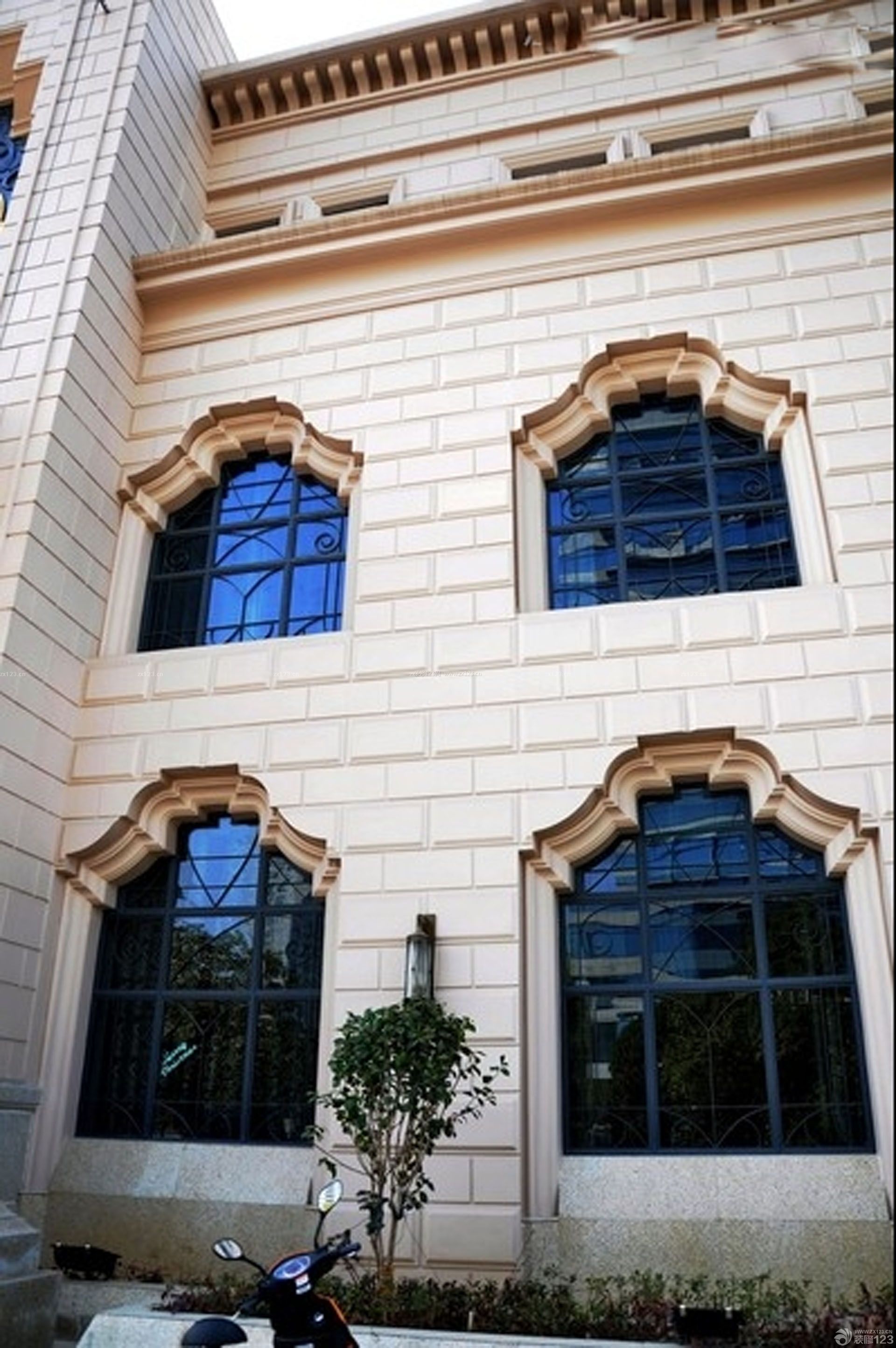 欧式风格别墅门窗装修效果图