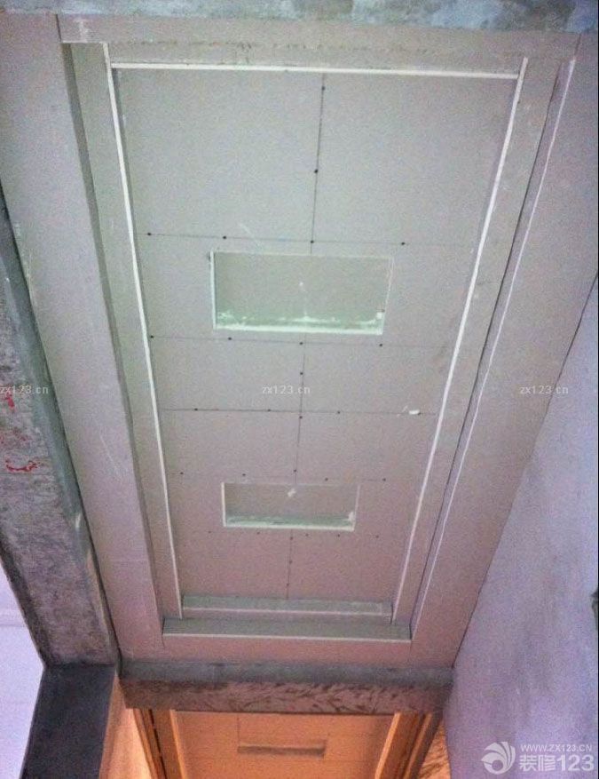 &nbsp;終于拿到了鑰匙了，終于有了自己的小家了，整個人心情很復(fù)雜，開心的是有了自己的家，擔(dān)心的是裝修是很費時間的一件事。不過為了溫馨小家，豁出去了。