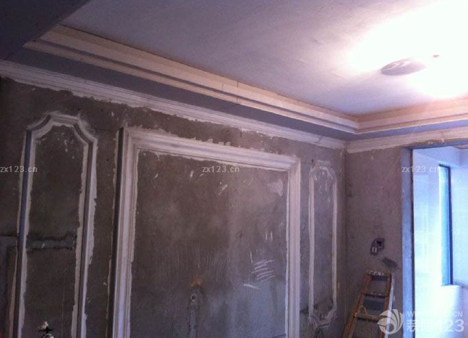  油漆是最頭痛的事情，健康的又貴，便宜的又不安全，猶豫了半天終于決定買貴一點的，還是朋友推薦的，因為考慮到整個過程中很多人都是油漆貪便宜導(dǎo)致重新買新的來粉刷。