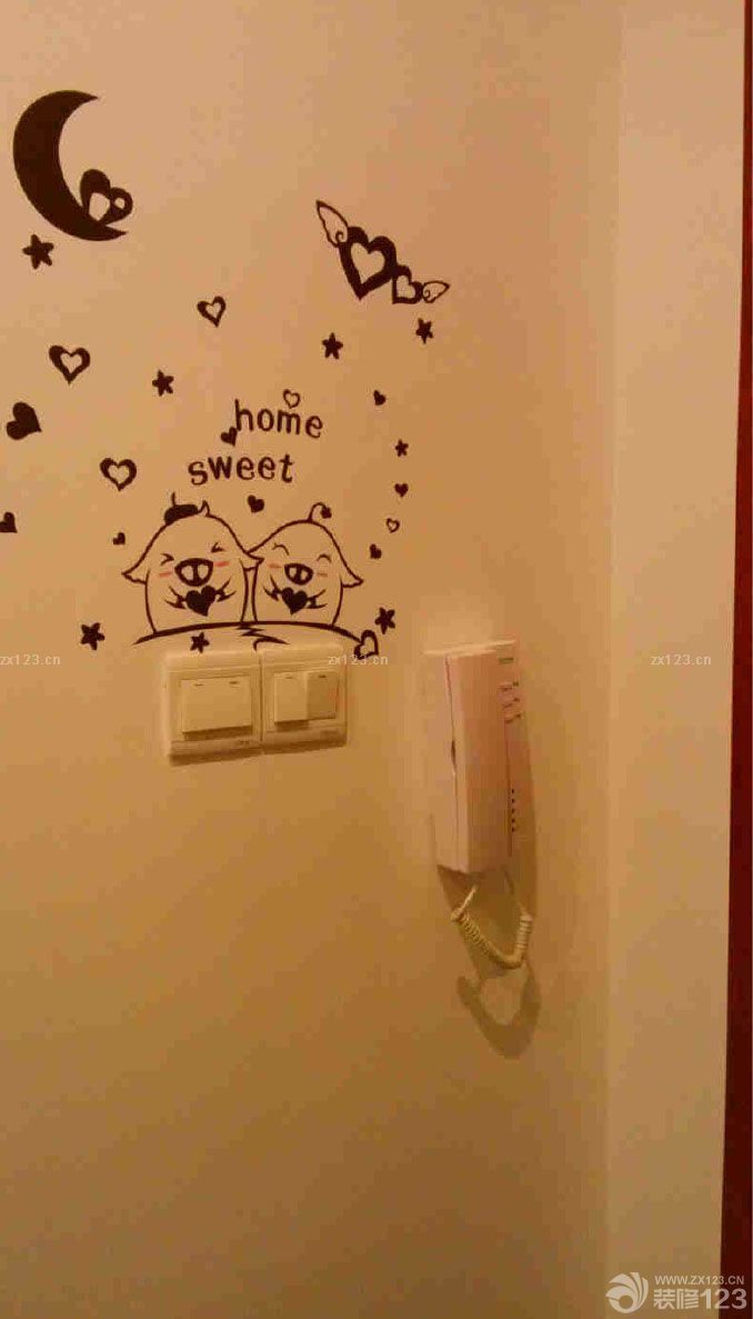  終于竣工了。裝修真的比想象中累好多啊。整個人都累的不行了，每天工作之余還要到處購買材料，買家具，監(jiān)理現(xiàn)場，不過現(xiàn)在回頭想想，沒有付出，就沒有今天這么漂亮溫馨的小家。整個人也就舒服多了。