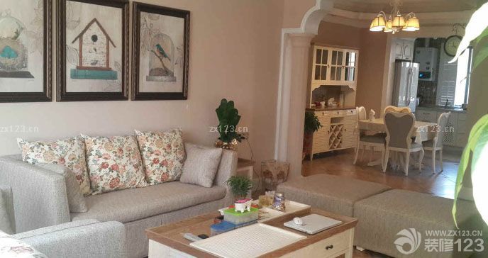 新家裝修的時(shí)候開(kāi)始是擔(dān)心的，因?yàn)檎麄€(gè)人很害怕累的時(shí)候，加上又要準(zhǔn)備工作的事情。所以很累很累的樣子，不過(guò)還好，請(qǐng)了有裝修監(jiān)理。所以沒(méi)有耽誤很多時(shí)間，預(yù)算也沒(méi)有超出，所以對(duì)這次裝修還是很滿(mǎn)意的。一起來(lái)看看吧.