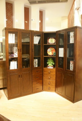 中式风格拐角书柜设计效果图