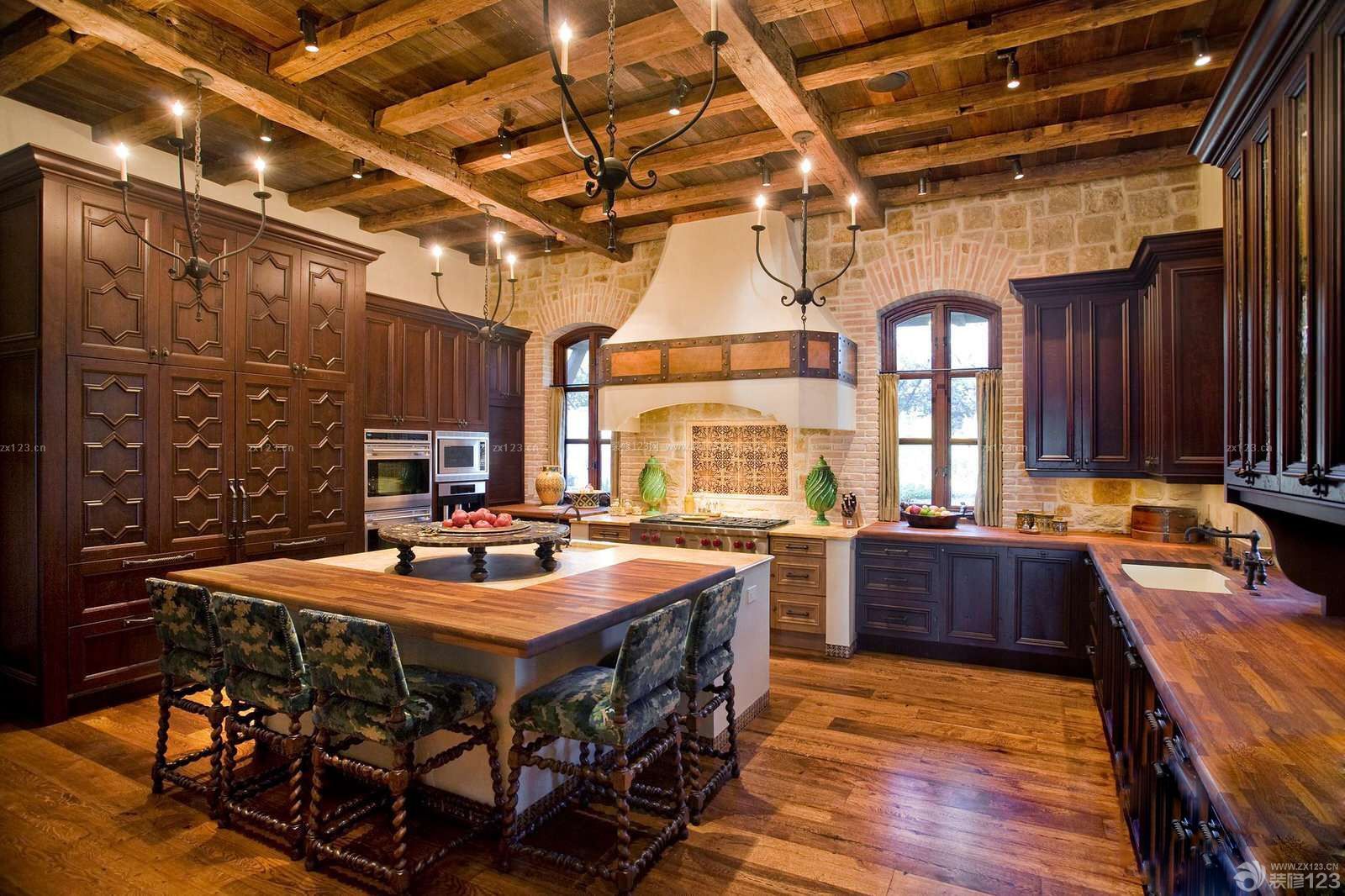 美式农村厨房古典实木家具设计图