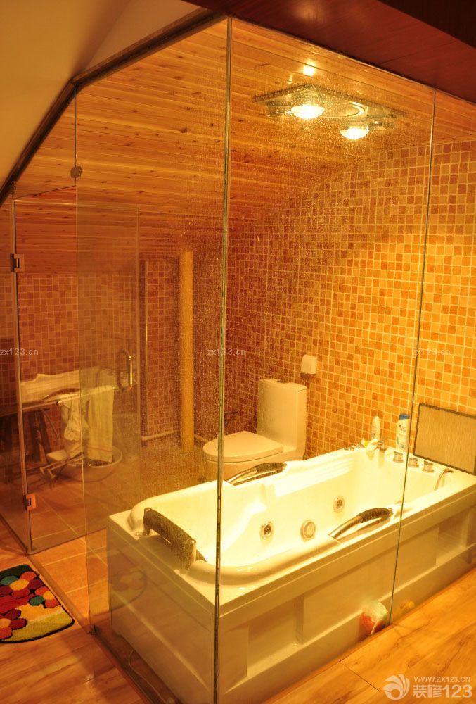 經(jīng)過幾個月的裝修時間，我們終于裝修完了，終于等到新家了，經(jīng)過了幾個月的辛苦，看到整個裝修出來的效果是滿意的，我們也就是很安心了，雖然花的時間和銀子會比較多一點(diǎn)，但是為了整個家人住得安心舒適，也是值得的。