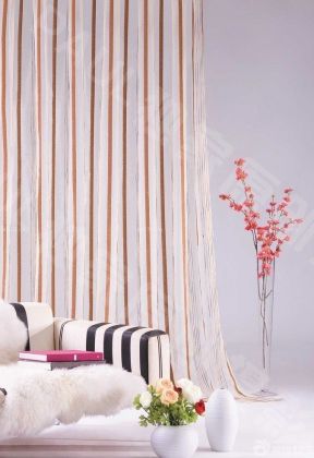 现代风格条纹窗帘设计样板