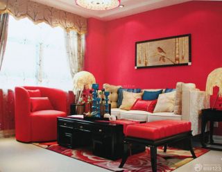 沙发背景墙红色壁纸实景图