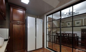 开放式厨房隔断设计黑色门框装修效果图