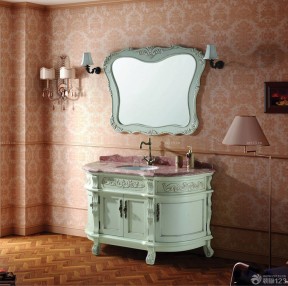 欧美式家具橡木浴室柜图
