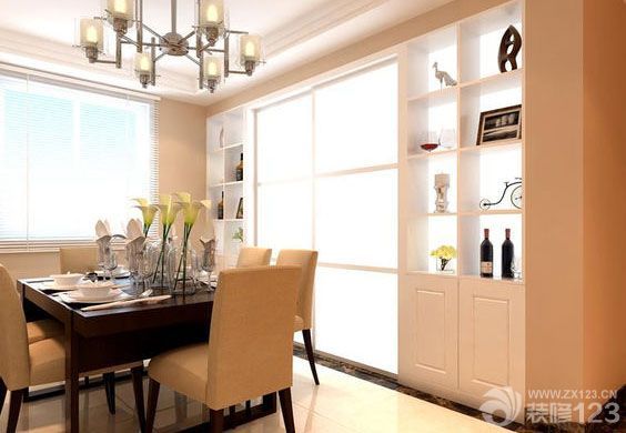 呵呵，終于搬入新家啦，太興奮啦！看到這么多裝友們都在曬自己的愛家，我也忍不住啦！廢話不多說，直接上圖，秀一秀自己的簡歐小屋，裝修來說我還是一個初級入門的學生，很多東西都不是很懂，但是為了裝修還是要硬著頭皮上哈，一邊學習，一邊裝修，讓整個裝修的進度慢一點，效果也會有保證。