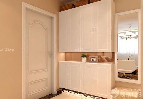 呵呵，終于搬入新家啦，太興奮啦！看到這么多裝友們都在曬自己的愛家，我也忍不住啦！廢話不多說，直接上圖，秀一秀自己的簡歐小屋，裝修來說我還是一個初級入門的學生，很多東西都不是很懂，但是為了裝修還是要硬著頭皮上哈，一邊學習，一邊裝修，讓整個裝修的進度慢一點，效果也會有保證。