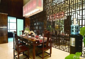 中国古典家具餐厅隔断设计图