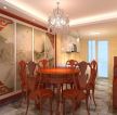 最新中式家庭室内餐厅红木色门效果图