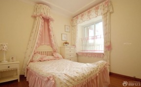 欧式女孩儿童房窗帘设计图片