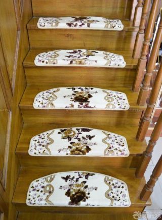 家装防滑楼梯垫设计图