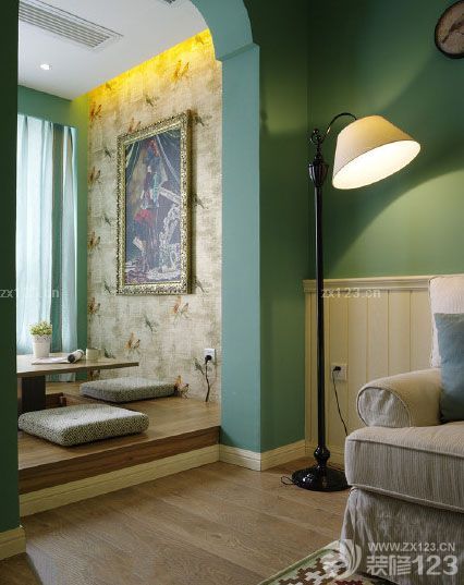 忙碌的城市生活給我們帶來的不僅是更多的壓力，還有喧囂。大自然便成了我們最向往的地方，新家裝飾就是基于回歸自然的感覺開始施工的，這樣的基礎(chǔ)是我們舒適，大自然新家的一個好的開始。在精力了近半年斷斷續(xù)續(xù)的裝修之后，新家才正式竣工，后面軟裝部分是我們親自負責(zé)的，田園家具，更親近大自然的家具材料是我們最喜愛的。這樣也保證了新家的效果達到最好。