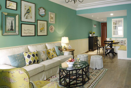 忙碌的城市生活給我們帶來的不僅是更多的壓力，還有喧囂。大自然便成了我們最向往的地方，新家裝飾就是基于回歸自然的感覺開始施工的，這樣的基礎(chǔ)是我們舒適，大自然新家的一個好的開始。在精力了近半年斷斷續(xù)續(xù)的裝修之后，新家才正式竣工，后面軟裝部分是我們親自負責(zé)的，田園家具，更親近大自然的家具材料是我們最喜愛的。這樣也保證了新家的效果達到最好。