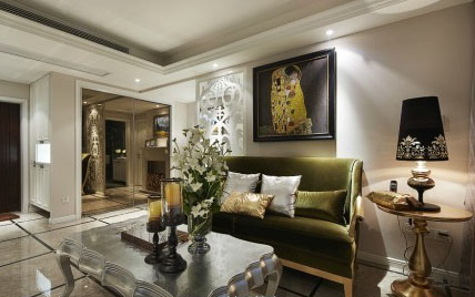 一直比較喜歡古典的風(fēng)格，這也就是我選擇設(shè)計(jì)的一個(gè)因素，一直想設(shè)計(jì)出一套屬于自己的歐式風(fēng)格的家，這個(gè)夢想在今天得以實(shí)現(xiàn)了，這樣的結(jié)果就是在很多時(shí)候我們不得不親自參與一些裝修的步驟，例如在很多時(shí)候我們要參與材料的選擇，還有最有意義的就是我們自己刷的油漆，家具的選擇也決定了整個(gè)裝修出來最后的效果是很不錯(cuò)的。