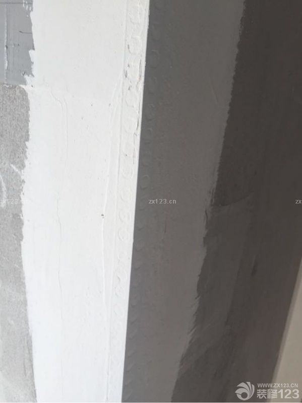 因為考慮到我們家里人健康的問題，所以在油漆方面我們很多時候是選擇的健康，環(huán)保的品牌，所以在選擇的時候花的時間會比較多一點，價格雖然是高一點，但是都是還好，可以接受的。畢竟為了自己的健康。