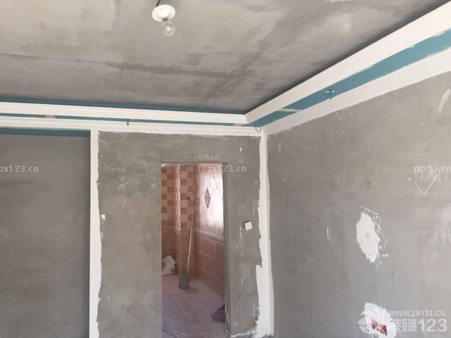 因為考慮到我們家里人健康的問題，所以在油漆方面我們很多時候是選擇的健康，環(huán)保的品牌，所以在選擇的時候花的時間會比較多一點，價格雖然是高一點，但是都是還好，可以接受的。畢竟為了自己的健康。