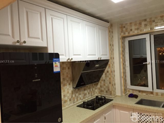 終于等到新家裝修竣工的時候了，整個裝修的過程是很辛苦的，但是結(jié)果卻是很溫馨的，因為之前在裝修開始的 時候選擇對了裝修師傅，所以我們的施工過程還是很順利，沒有出現(xiàn)返工的事情出現(xiàn)，很多時候我們都是將精力放在了采購材料和準(zhǔn)備下一個工序上面，新家裝修完成了，整體花費下來是14萬左右，還是很滿意的。