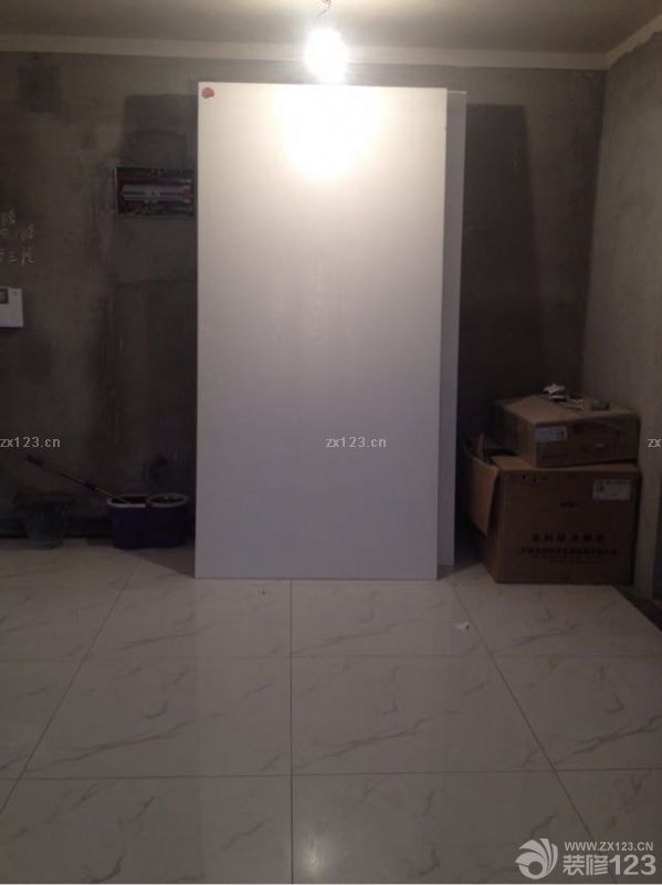 泥木工作是我們還算放心的，之前的材料都是我們朋友推薦的，所以還是很信賴的，我們就把精力放在了接下來的工序里面。先來看看部分圖片吧。