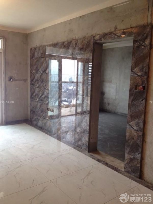 終于等到新家硬裝竣工這一天了，雖然過程是辛苦的，但是結(jié)果是很美好的，新家的樣子是我們理想中那樣的溫馨，所以這之前的付出都是值得的，溫馨的新家讓我們已經(jīng)忘記了裝修的辛苦。