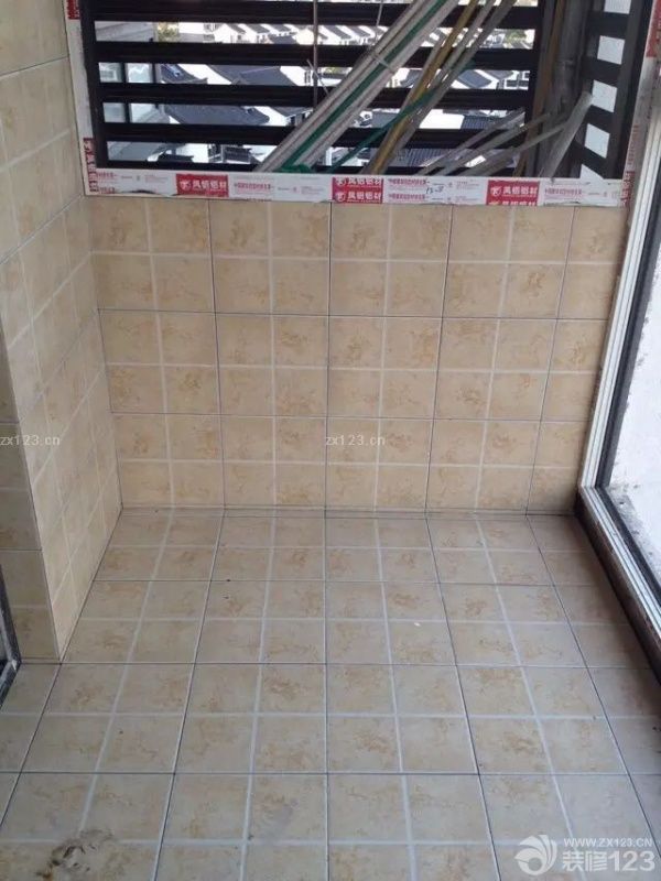 終于等到新家硬裝竣工這一天了，雖然過程是辛苦的，但是結(jié)果是很美好的，新家的樣子是我們理想中那樣的溫馨，所以這之前的付出都是值得的，溫馨的新家讓我們已經(jīng)忘記了裝修的辛苦。