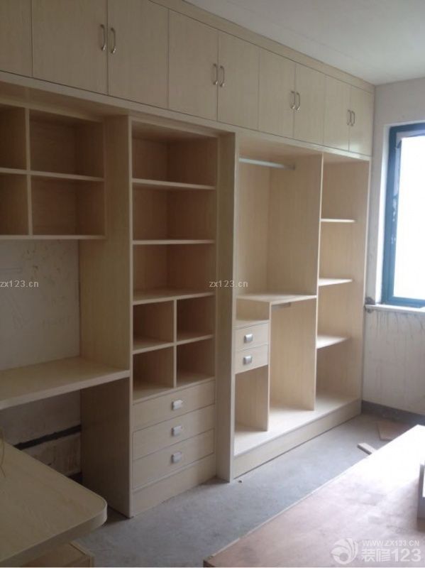 進入到木工階段，就是意味著裝修已經(jīng)過了三分之二了，越來越期待新家的樣子了，看到新家初具雛形的樣子，心里很是喜悅啊。