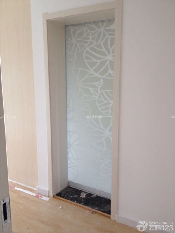 終于等到裝修竣工了，還沒來得急反應(yīng)就竣工了，感覺時間很快就流失了，歷時幾個月的裝修就這樣結(jié)束了，更多的是我們在裝修過程中所學(xué)到的，所經(jīng)歷的寶貴經(jīng)驗和知識，能讓我在以后居家的日子里能夠有所收獲。