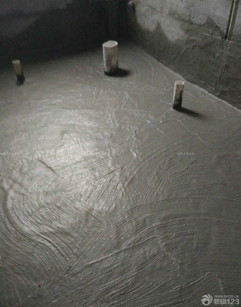 裝修進入到了水電安裝部分了，還是很不錯的，裝修的師傅很早就來到了我們的新家，看了看布局，很快就決定了方案，過了幾天就來施工了，效率還是很不錯的。