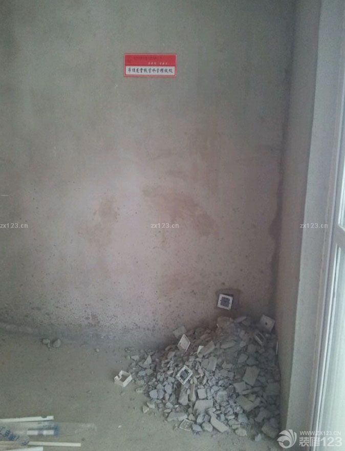 剛拿到鑰匙就迫不及待的去了我們的小區(qū)和新家看房子，為的是能更好的裝修出我們喜歡的風(fēng)格和樣式，先來看看前期的照片吧。