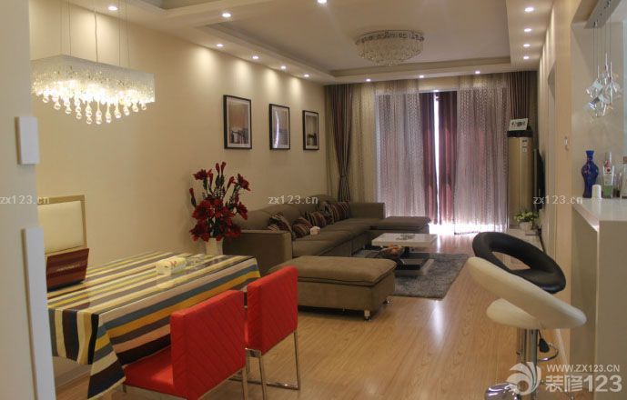 新家終于順利竣工了，當(dāng)我們住進(jìn)去的時候，不敢相信這就是幾個月前的毛坯房，只覺得很美，很溫馨，很舒適。這一切的美好都來自于我們幾個月的用心澆筑，還有那些優(yōu)秀的裝修師傅的努力得來的，所以這一切都美好都是來之不易的。