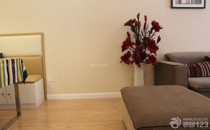 新家終于順利竣工了，當(dāng)我們住進(jìn)去的時候，不敢相信這就是幾個月前的毛坯房，只覺得很美，很溫馨，很舒適。這一切的美好都來自于我們幾個月的用心澆筑，還有那些優(yōu)秀的裝修師傅的努力得來的，所以這一切都美好都是來之不易的。