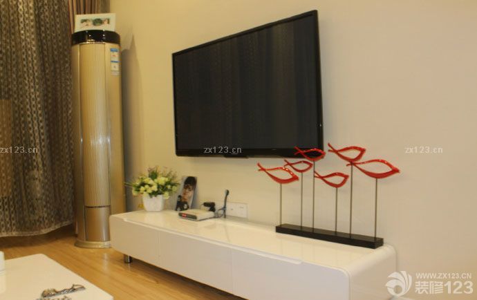 新家終于順利竣工了，當(dāng)我們住進(jìn)去的時候，不敢相信這就是幾個月前的毛坯房，只覺得很美，很溫馨，很舒適。這一切的美好都來自于我們幾個月的用心澆筑，還有那些優(yōu)秀的裝修師傅的努力得來的，所以這一切都美好都是來之不易的。