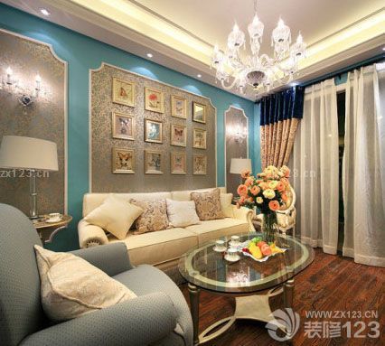 開始裝修新家之前被各種風(fēng)格所吸引，既喜歡歐式風(fēng)格的典雅端莊，也喜歡法式風(fēng)格的浪漫，喜歡地中海的寧靜，也喜歡現(xiàn)代風(fēng)格的時(shí)尚，所以在整個(gè)裝修的時(shí)候，我們決定混搭風(fēng)格會(huì)比較好一點(diǎn)，新家定格在混搭風(fēng)，這也是我們最正確的決定，不僅能將各種風(fēng)格的優(yōu)點(diǎn)融入進(jìn)來，也能將整個(gè)新家的舒適度得到一個(gè)很好的提升，所以我的新家在裝修出來之后是很溫馨與舒適的。