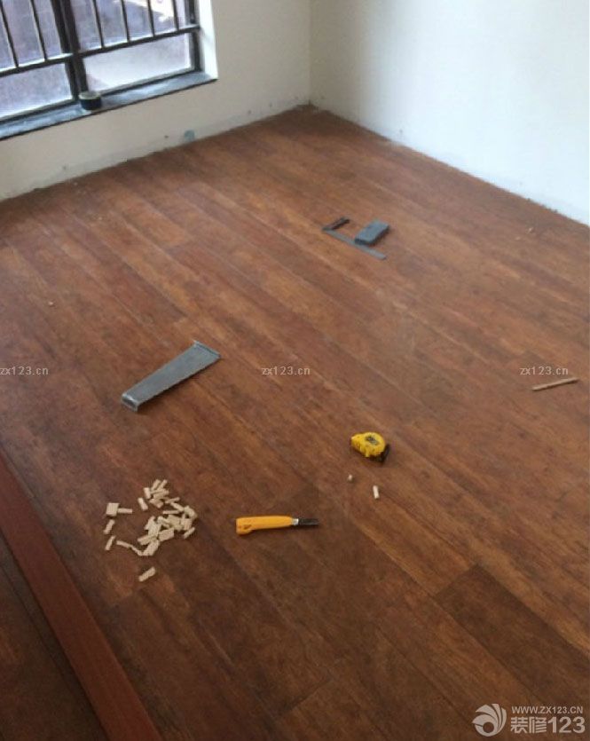 新家就這樣在幾個(gè)月的努力下完成了硬裝的部分的裝修，最開始對(duì)整個(gè)裝修還是迷茫狀態(tài)，后來在整個(gè)裝修慢慢進(jìn)入正軌之后，對(duì)新家的裝修也越來越期待了，感覺新家在整個(gè)裝修之后也越來越美麗溫馨了。