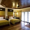 东南亚风格酒店标准间绿色窗帘装修效果图