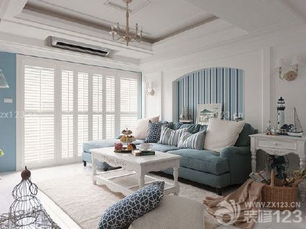 鐘愛的地中海終于能夠在自己的新家中發(fā)揮出了應(yīng)該有的魅力，裝修的時候跟設(shè)計師交流的時候想了半天不知道怎么裝修才會好一點(diǎn)，后來才醒悟過來，自己一直都喜歡地中海風(fēng)格，但是又擔(dān)心裝不好會影響美感，設(shè)計師安裝我的想法先出了幾套設(shè)計方案的效果圖，看了還是很不錯的，自己也沒這么擔(dān)心了，所以還是選擇了地中海風(fēng)格，裝修的時候一直都是利用休息時間來看看裝修成果，并沒有太多時間來監(jiān)督，好在裝修公司有專門監(jiān)理的人員，為我們節(jié)省了很多精力。在幾個月的等待之后裝修終于竣工了。效果還是很不錯的。