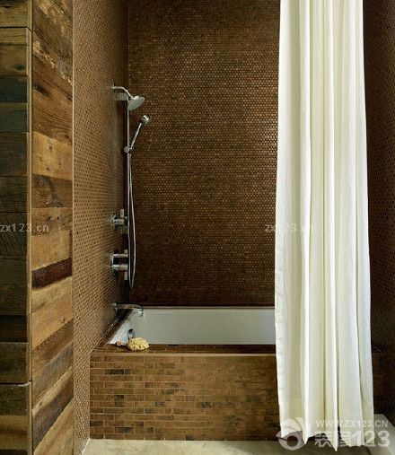 在整個新家裝飾的時候，我們更多的是將整個裝修的中心化在了對家具的選擇方面，當然在某些細節(jié)上，例如新家油漆的選擇上我們也是很看重的，畢竟關(guān)系著我們的健康，所以在油漆選擇的時候我們特地找了朋友來介紹好的油漆給我們。新家裝修完之后效果是很不錯的，當然這也是設(shè)計師和我們共同努力的結(jié)果。