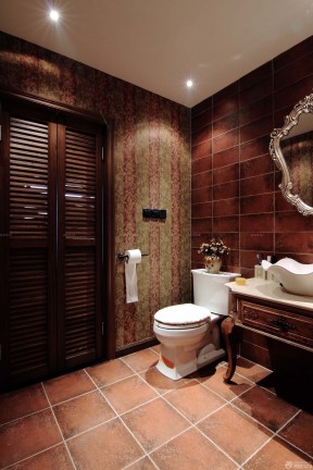 厕所 红色地砖 美式古典家具