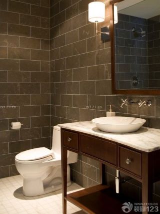 暗花瓷砖墙面厕所装修效果图