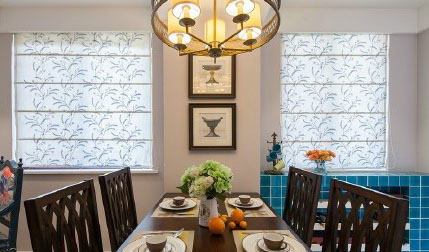 一直都對(duì)新家充滿了期待，直到開始裝修的這一刻，自己也難掩激動(dòng)的心情，在拿到鑰匙之前自己已經(jīng)托設(shè)計(jì)師朋友設(shè)計(jì)好了方案，現(xiàn)在就可以直接開工，水電安裝也是我們最擔(dān)心的部分，畢竟以后返工會(huì)很麻煩，所以我們特地叮囑師傅要慢一點(diǎn)。后續(xù)的油漆也是，為了健康，我們選擇的時(shí)候是好的牌子都看過(guò)了，糾結(jié)了半天才選好的。總之新家在我們的努力下，順利完工了。